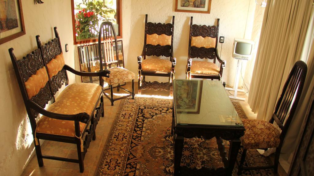 Hotel De La Torre La Paloma Extérieur photo